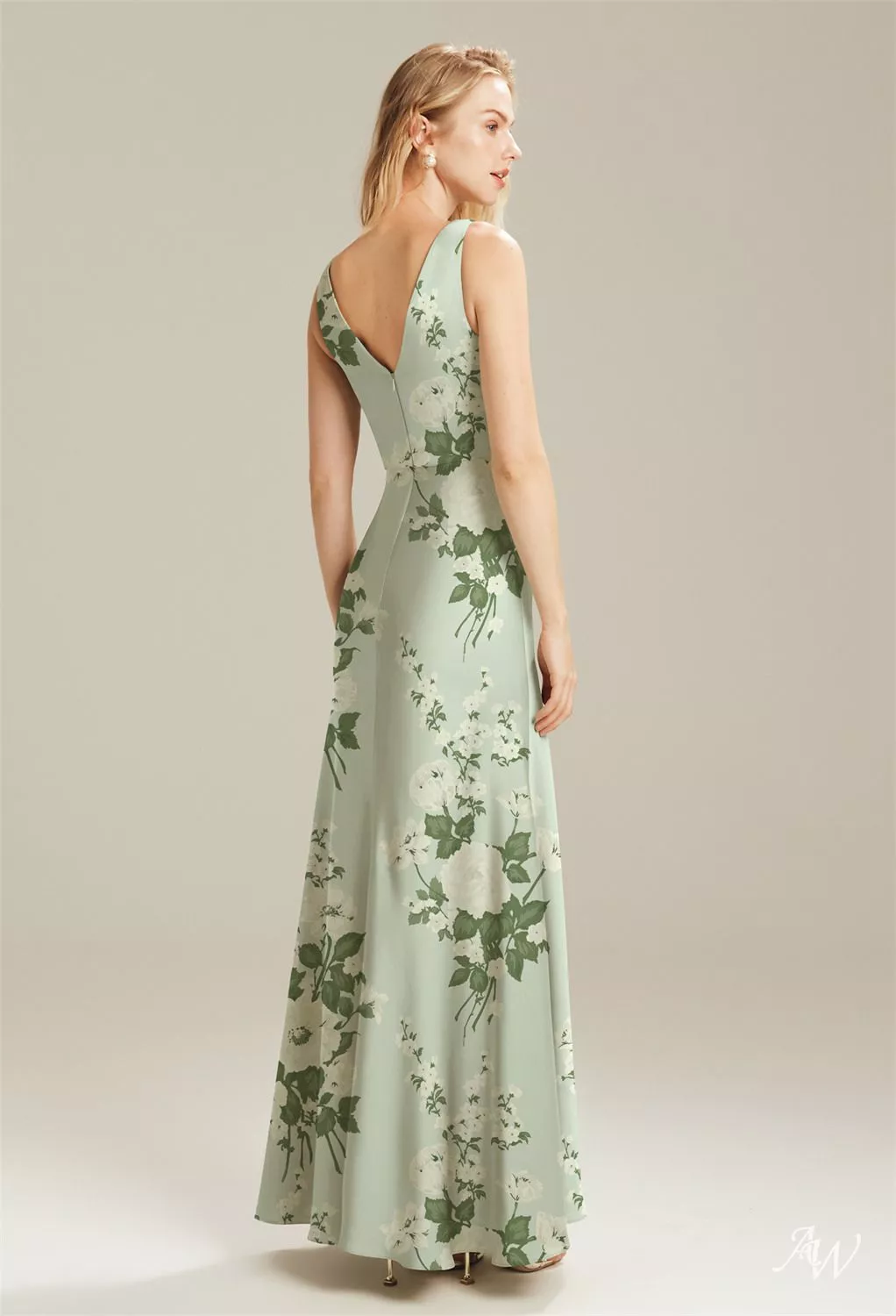 green emerald velvet dress Giselle Maxi Dress Green in Lycra – INTERNATIONAL BAOBAB main image 1