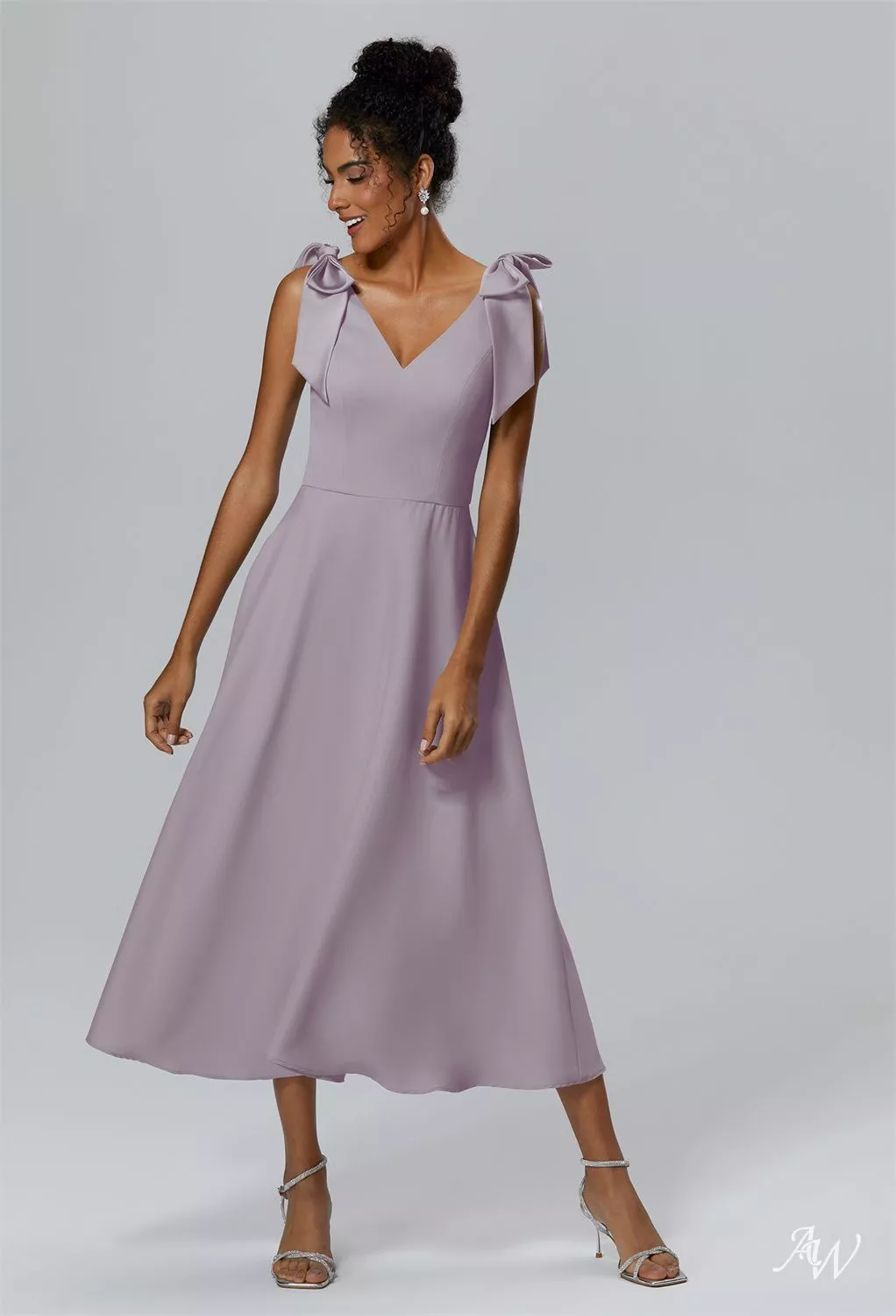 fitted lace wedding dress Ever-Pretty Charming Short Sleeves V-Neck Midi Dress with Floral Applique main image 0