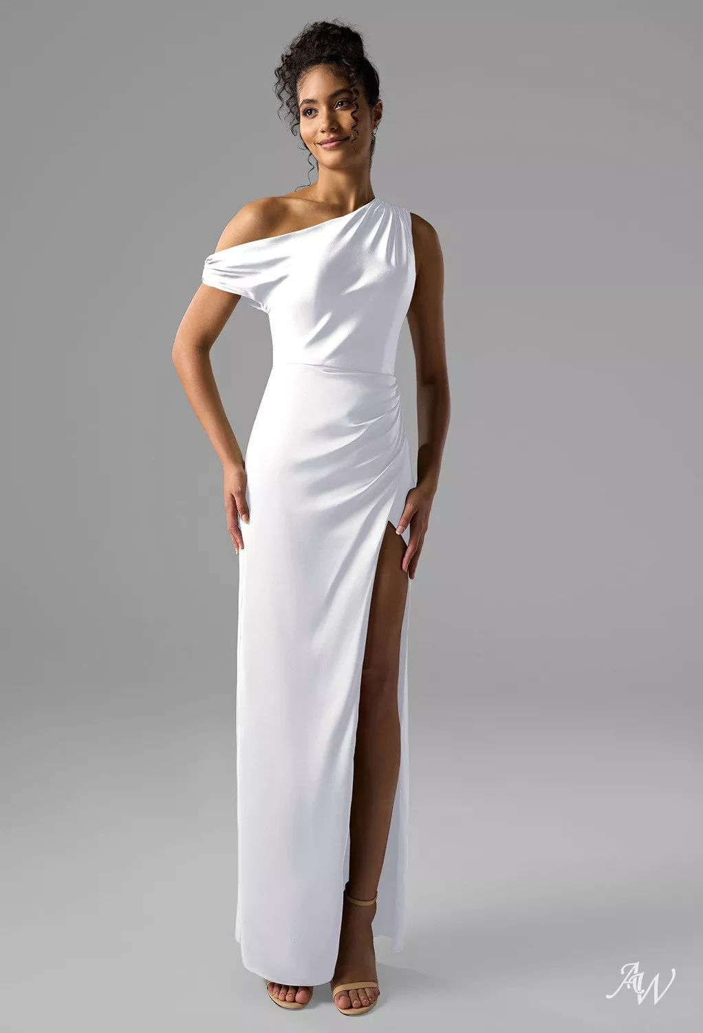 white rihanna dress Tight Backless Round Neck Knot Prom Celebrity Formal Dress MTV VMA the dress flatters your figure while ensuring comfort Elegant White Corset Wedding Dress