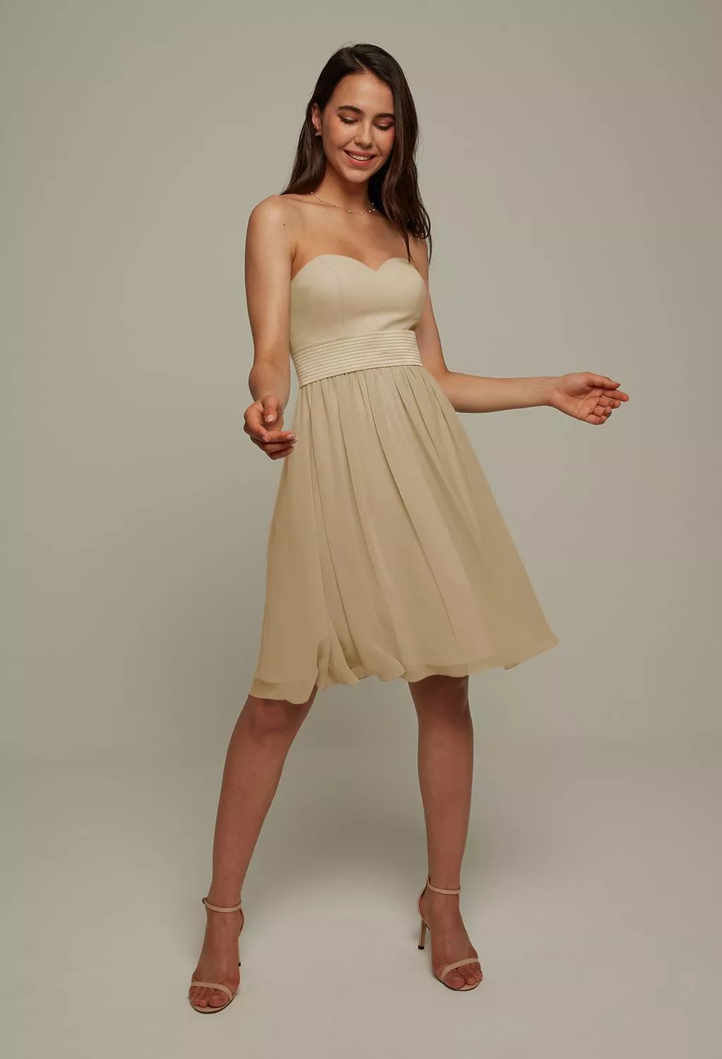 AW Faye Champagne  Abiti da Damigella d'Onore Corti