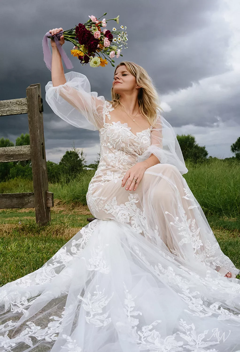 knee length dresses for ladies Chic Two Pieces Bateau Long Sleeve Boho Wedding Dress Lace Bridal Gown main image 0