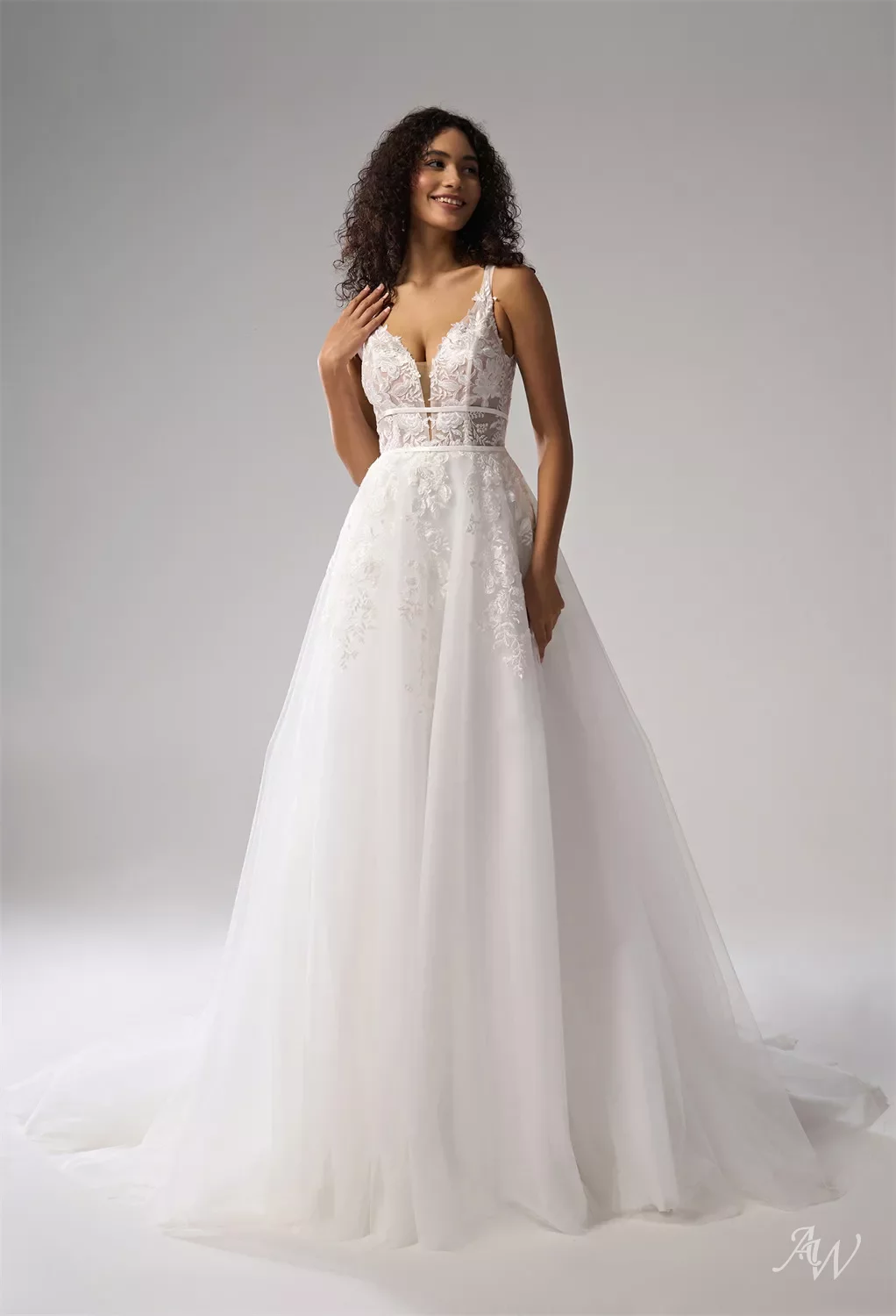 AW Core Wedding Dress, Tulle Floor Length V-Neck Wedding Dresses | AW ...
