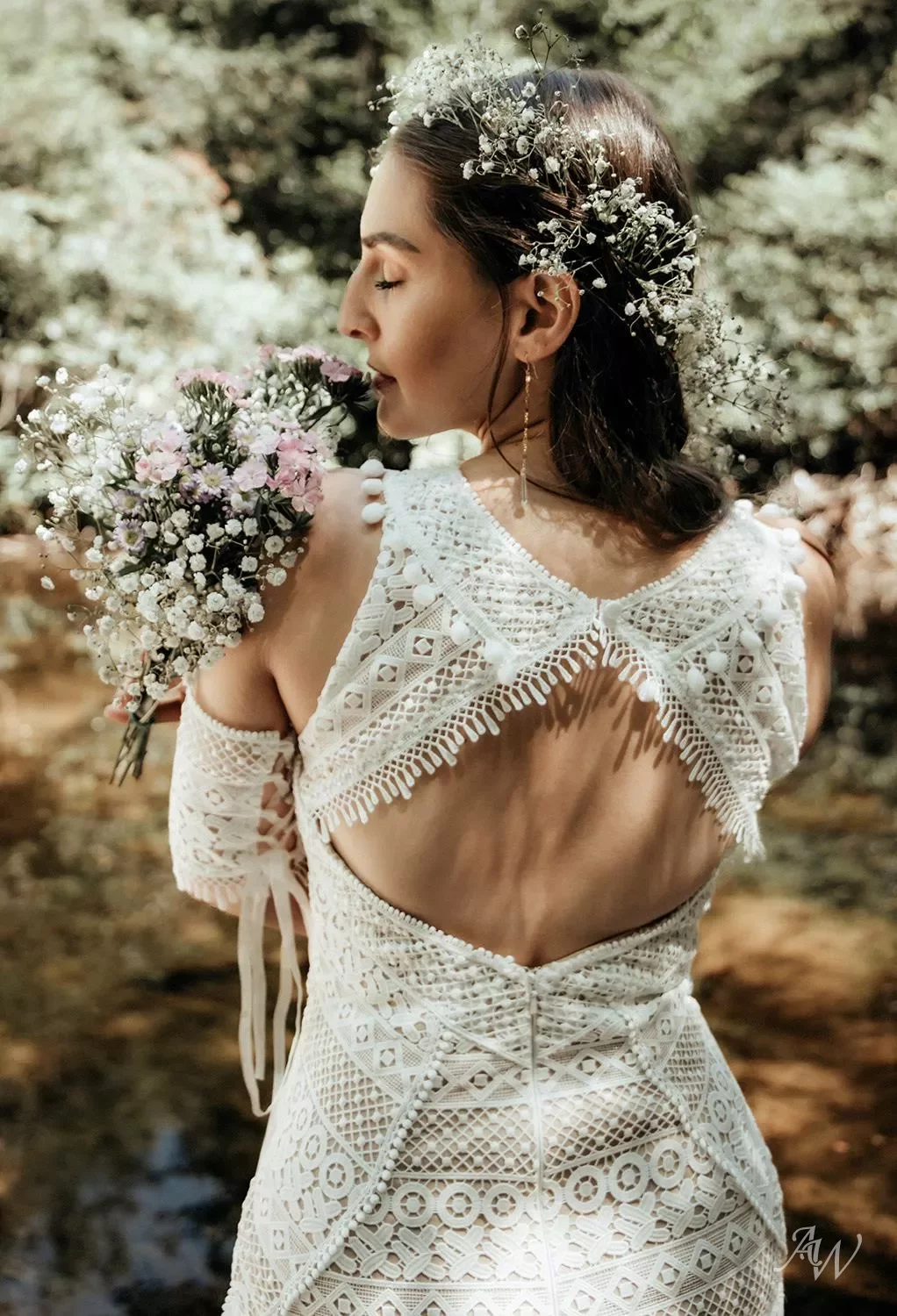 AW Mayer Wedding Dress, Lace Floor Length V-Neck Wedding Dresses | AW.Bridal