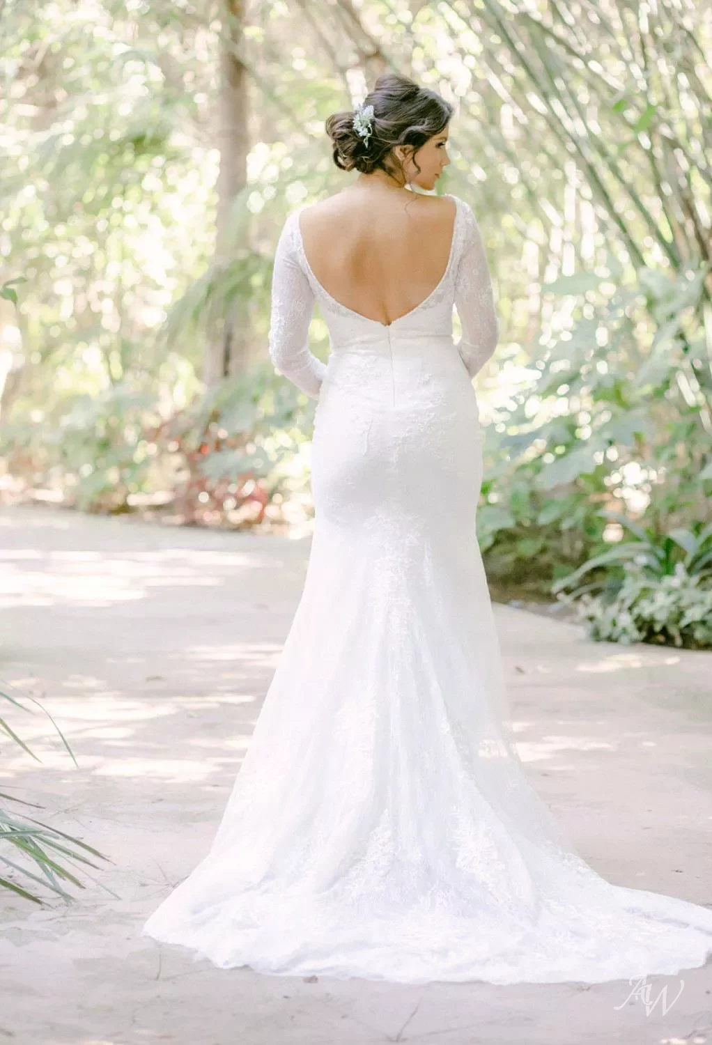 AW Antonia Wedding Dress, Lace Bateau Neckline Wedding Dresses | AW.Bridal