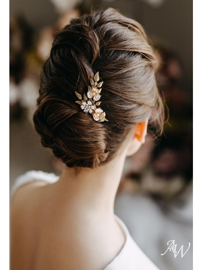 AW Gold Flowered Crystal Hair Comb