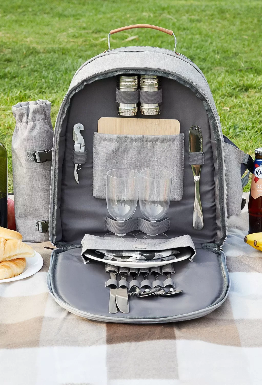 AW Wedding Backpack Bag AW BRIDAL Mr & Mrs Picnic Basket, 24L Insulated Picnic  main image 3