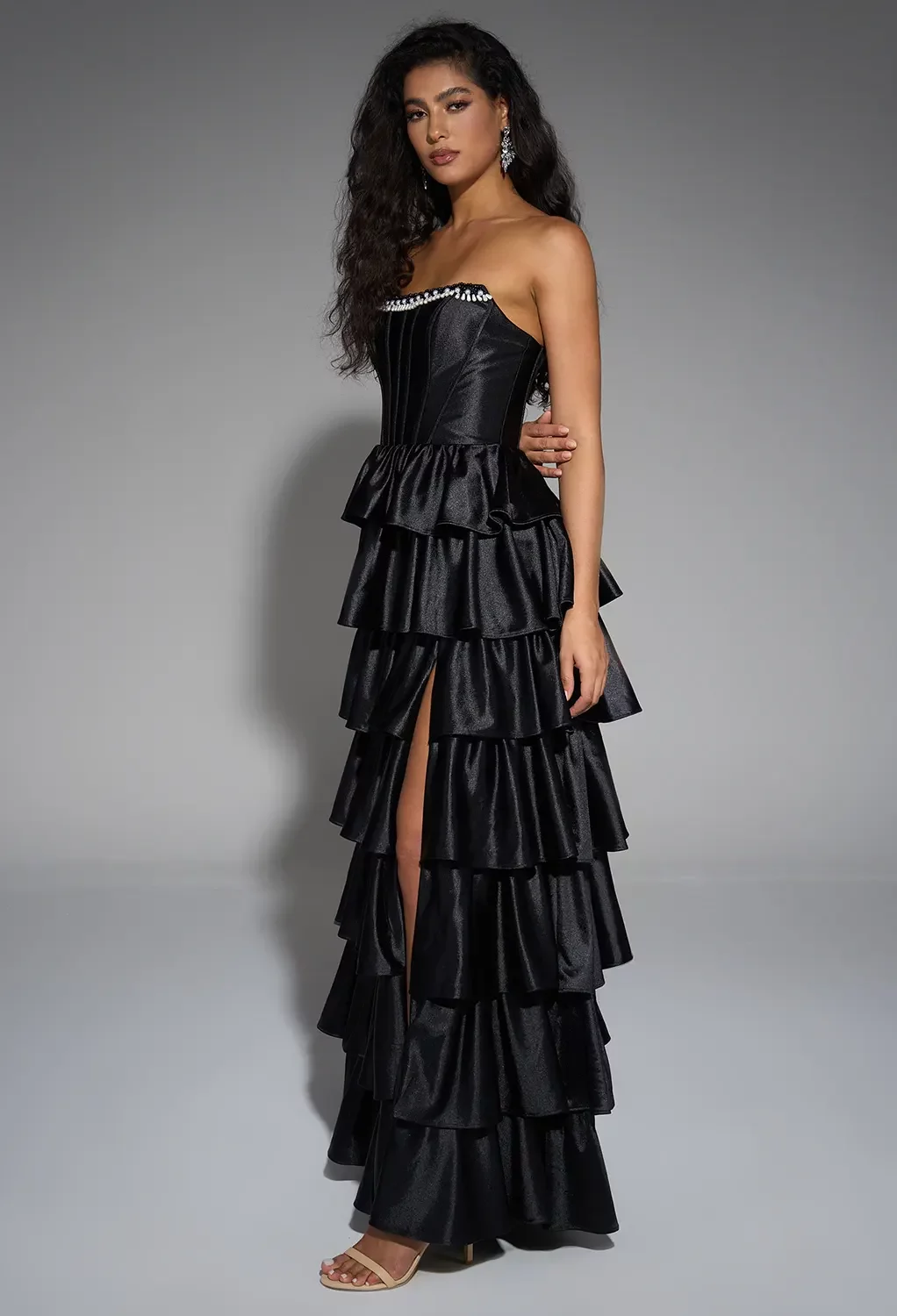 anais black maxi dress The 'Anais' Black Maxi deserves its own moment. , ., ., ., #maxidress #blackdress #azazie #azazieatelier #formalwear