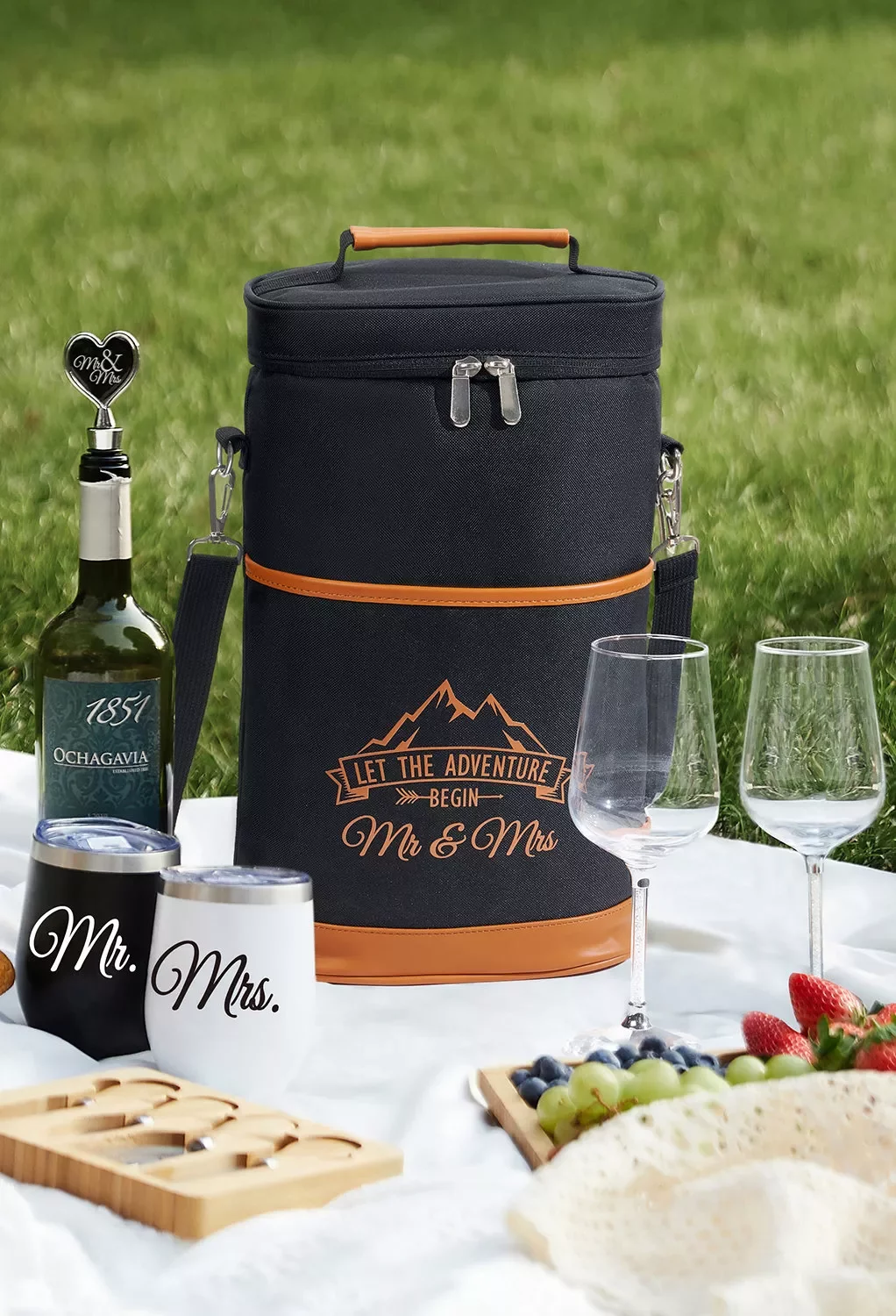 AW Wine Cooler Bag Set, Gifts & Decor | AW.Bridal