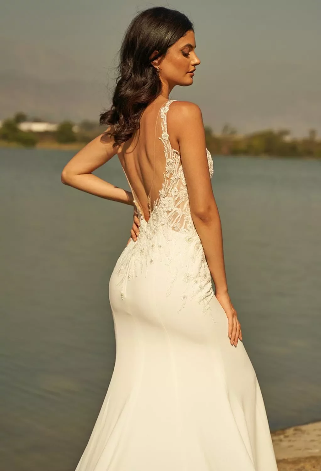 leah backless bridesmaid dress AW Wedding Dress, Satin Bateau Neckline Wedding Dresses Size CN/US:XL / 10~12