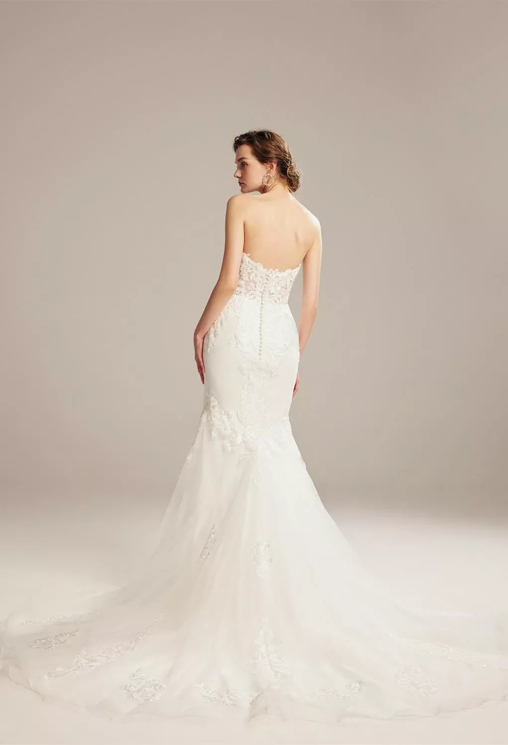 AW Olive Wedding Dress, Tulle Floor Length Sweetheart Neckline Wedding Dresses | AW.Bridal AW Olive Wedding Dress, Tulle Floor Length Sweetheart Neckline Wedding Dresses | AW.Bridal