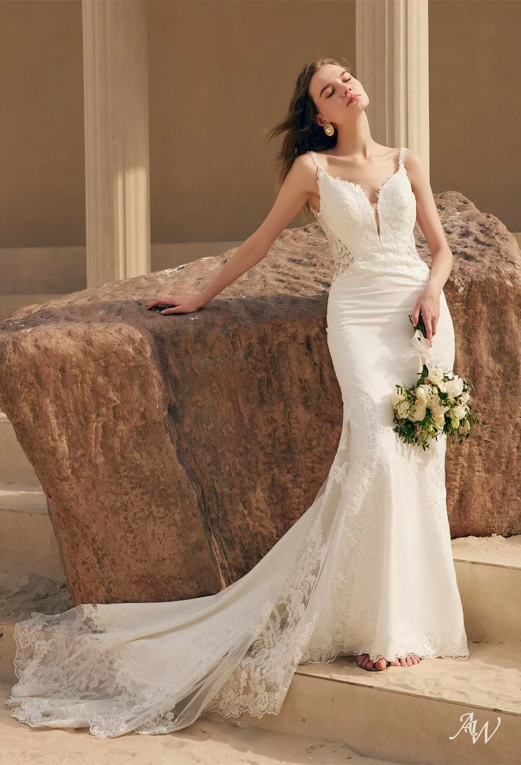 AW Apiacere Wedding Dress, Tulle Floor Length Sweetheart Neckline Wedding  Dresses | AW.Bridal