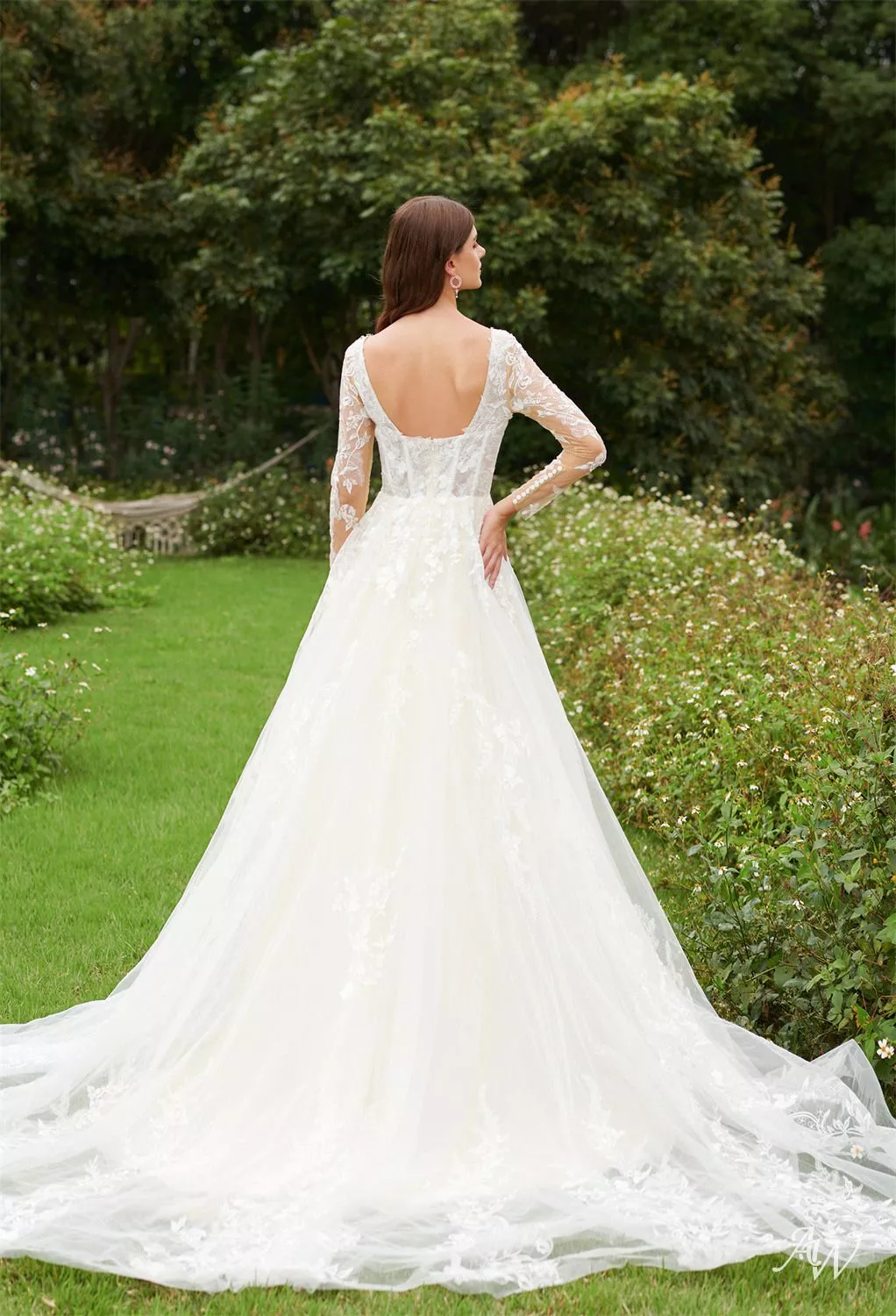 AW Dianthe Wedding Dress, Jasmine Green Tulle Floor Length Sweetheart  Neckline Wedding Dresses | AW.Bridal