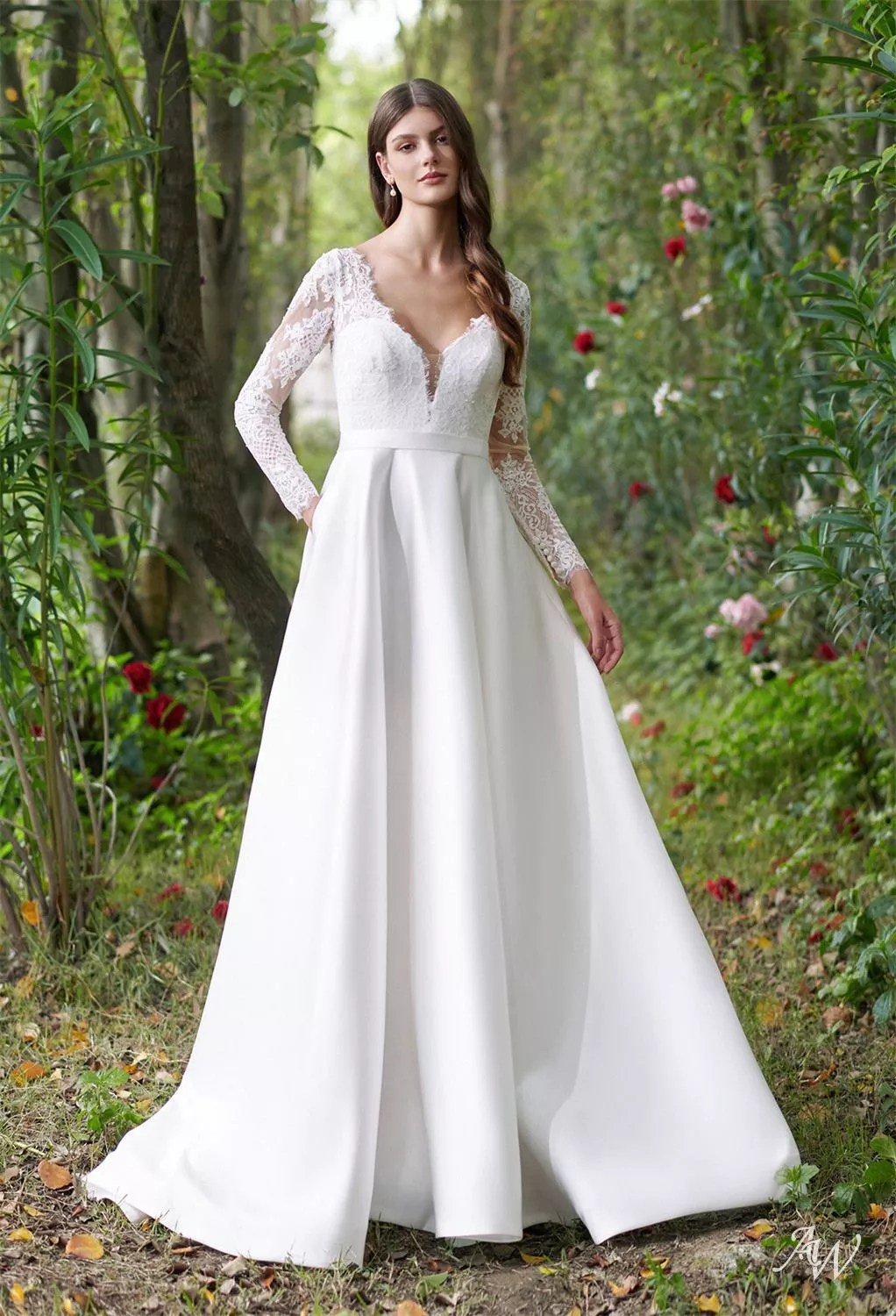 AW Evelina Wedding Dress, Jasmine Green Satin Floor Length V-Neck Wedding  Dresses | AW.Bridal