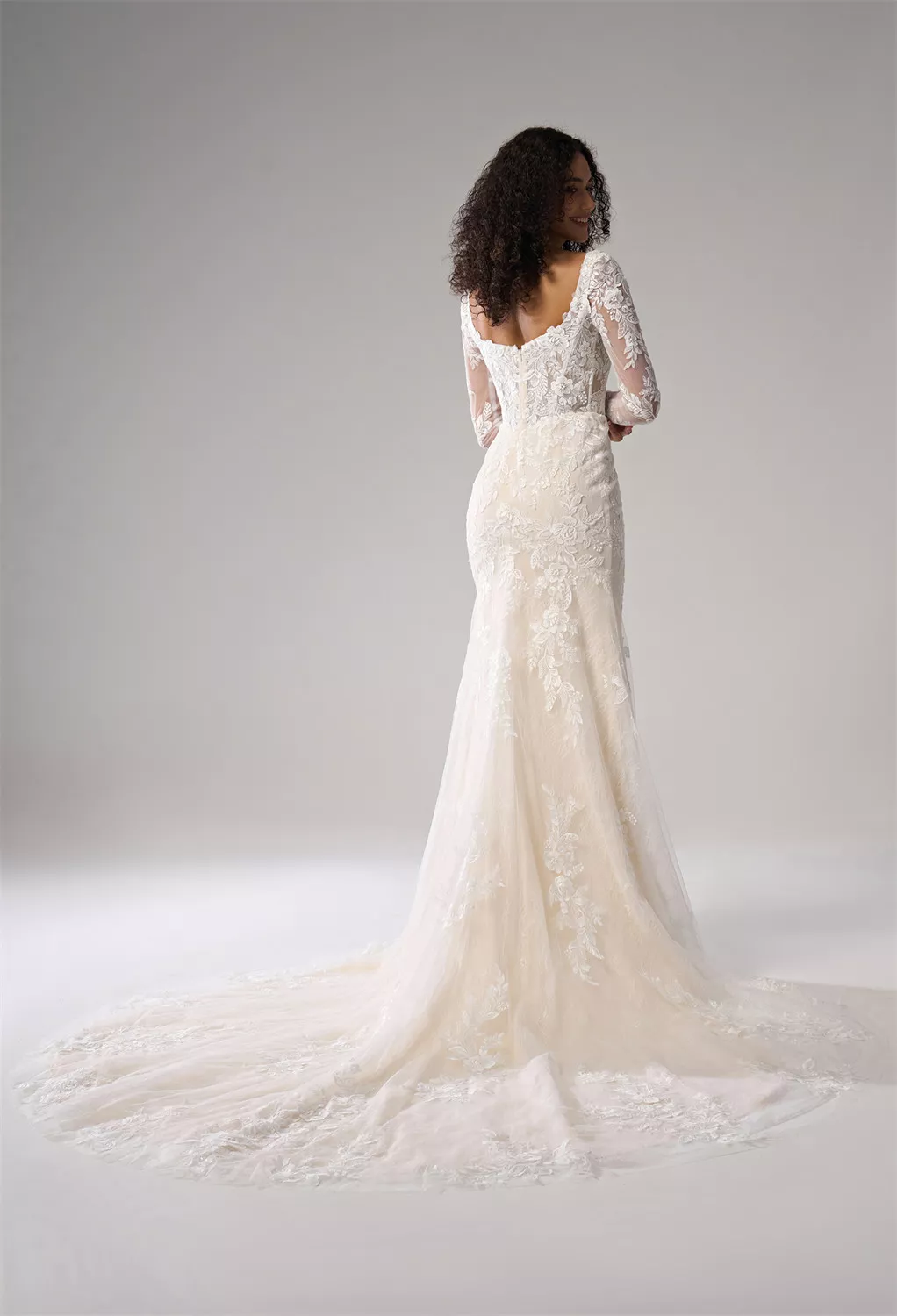 Ivory Wedding Dresses & Gowns| AW.Bridal