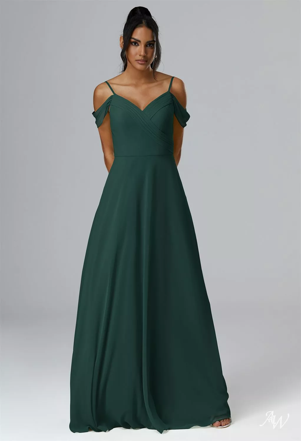 emerald bridesmaid dresses Strapless Green Dress with Side Slit Flowing Chiffon Sleeveless Summer Bridesmaid ensuring a flattering shape for all members of your bridal party Best Emerald Green Bridesmaids Dresses