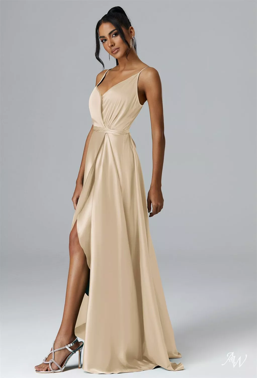 champagne silk vera wang dress 1990s Slip Embellished SLEEVELESS COCKTAIL DRESSES Sleeve Length:Extra Long - 37.5