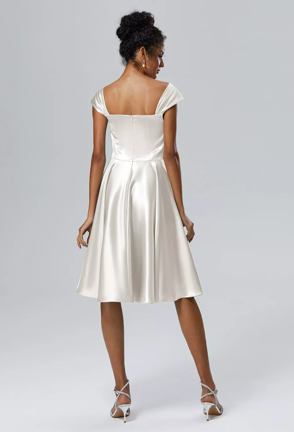 graduation dress for junior high Simple Long A-line V-neck Satin Prom Dress White Formal Graduation Evening Dresses with Pockets