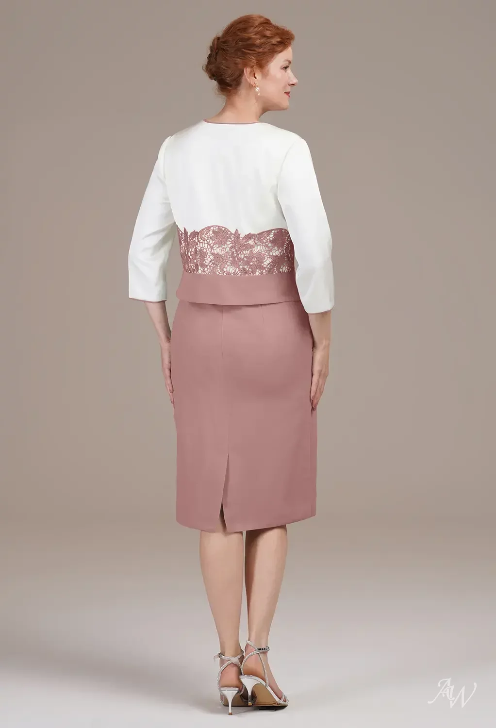 Dusty Rose Mother Of Bride Dress A-Line Cap Sleeves Lace Appliques Knee Length Mother Of The Bride Dress