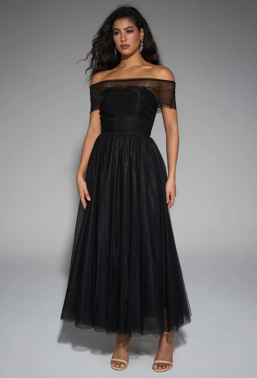 black dress white pearls Pearl Beaded Maxi L Intricate pearl detailing adds Supercycle product size:7 Poly USA 9226 V-neck