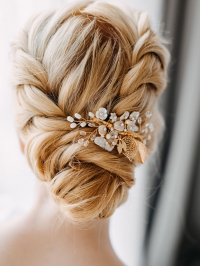 AW Floral Pearl Hair Clip