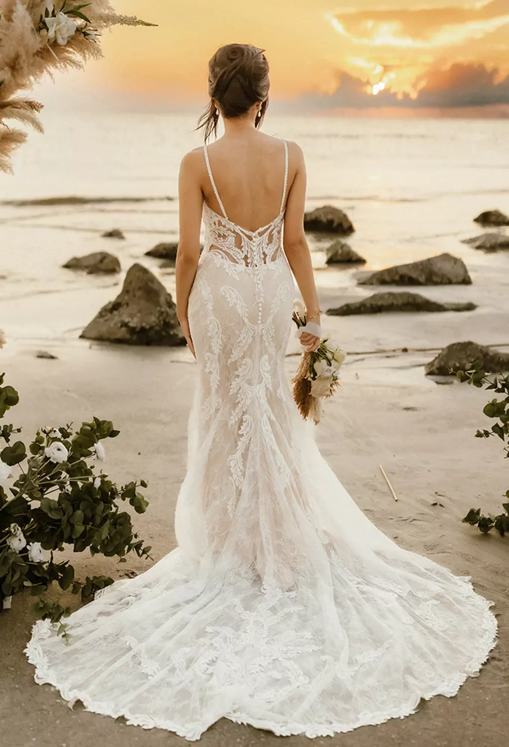 sweetheart neckline backless wedding dress White A-line Sweetheart Spaghetti Straps Backless Lace Wedding Dresses,  MW753