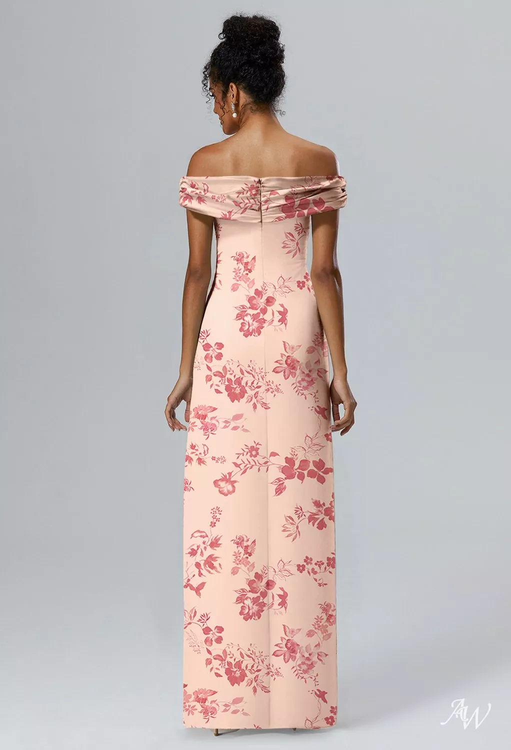 meghan pink dress Meghan Markle's Pink Dress at Queen's Young Leader Awards 2018
