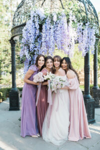 A bridal with mismatched Bridesmaids
